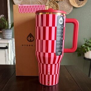 Hydrojug 40oz Traveler in Be Mine! New! Limited Edition!